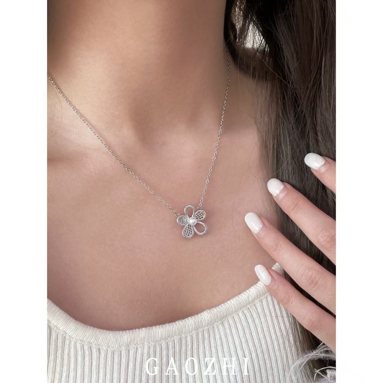 Women's Cross Hot Twin High-grade Light Luxury Necklace