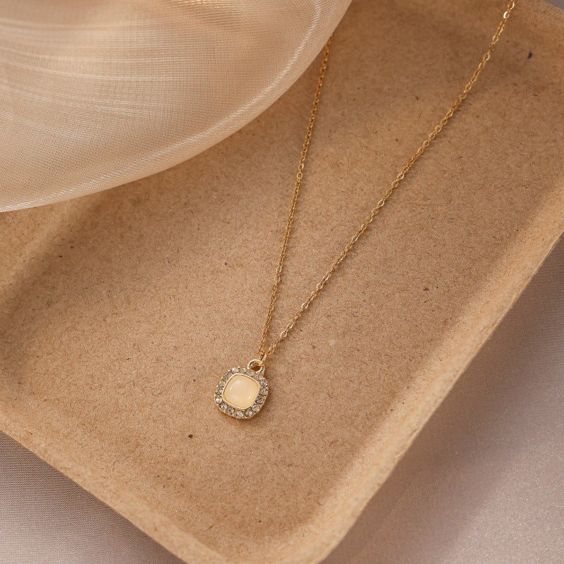 Women's Wind Clavicle Chain Design Love High-grade Necklace
