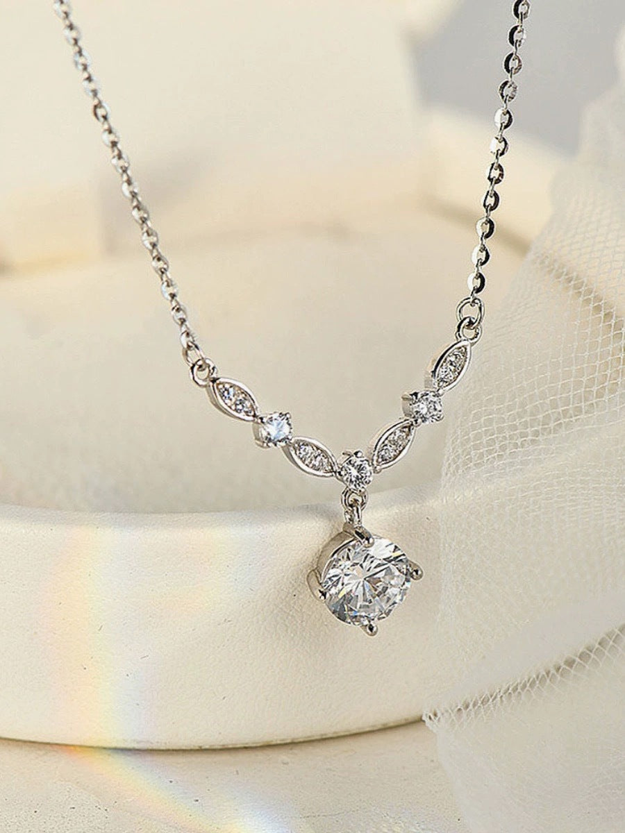 Diamond Personality Bright Female Temperament Wild Necklaces