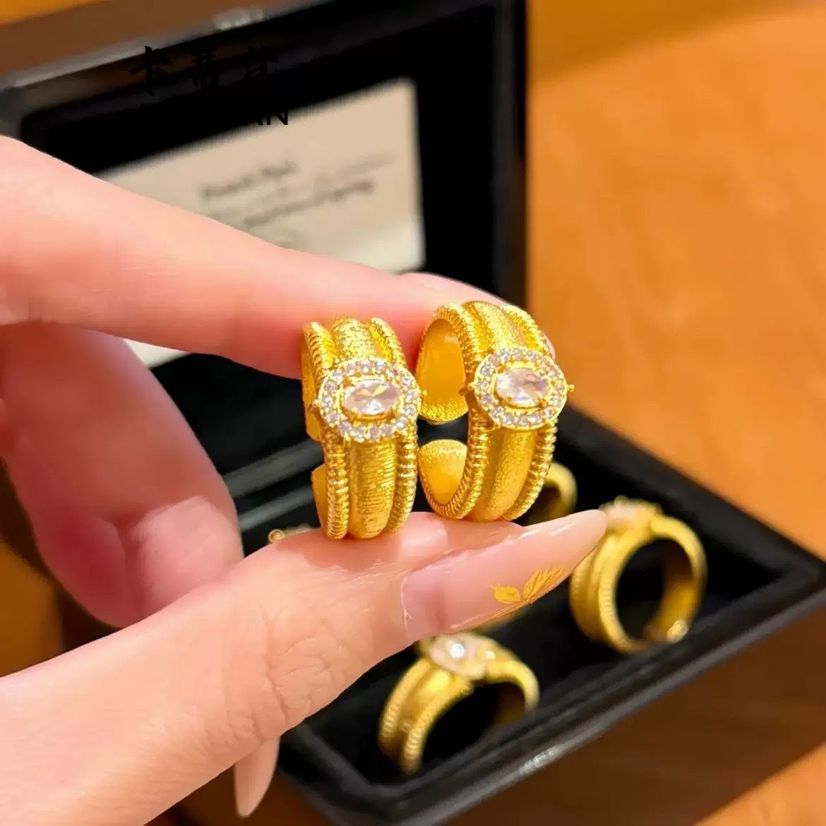 Butterfly Flower Ancient Style Waist Wrapped With Thousands Of Solid Ring