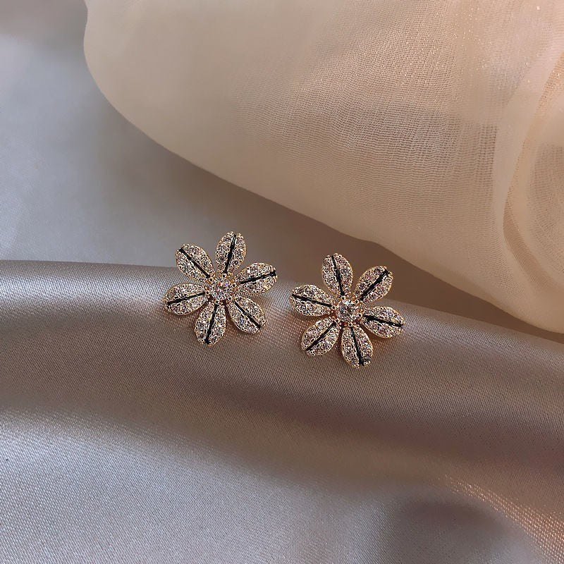 Summer Stylish Flower Sier Pin Sweet High Sense Design Petal Earrings