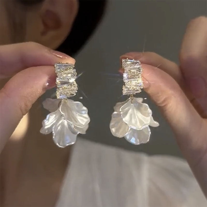 Tassel Shell Flower Niche Design Light Rings