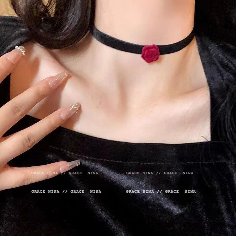 Rose Pure Desire Sweet Atmosphere Clavicle Necklaces