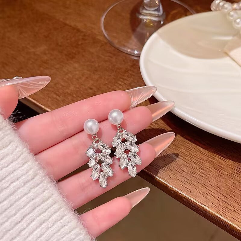 Women's Luxury Minority Super Shiny Crystal Tassel Wheat Style Fashionable Earrings