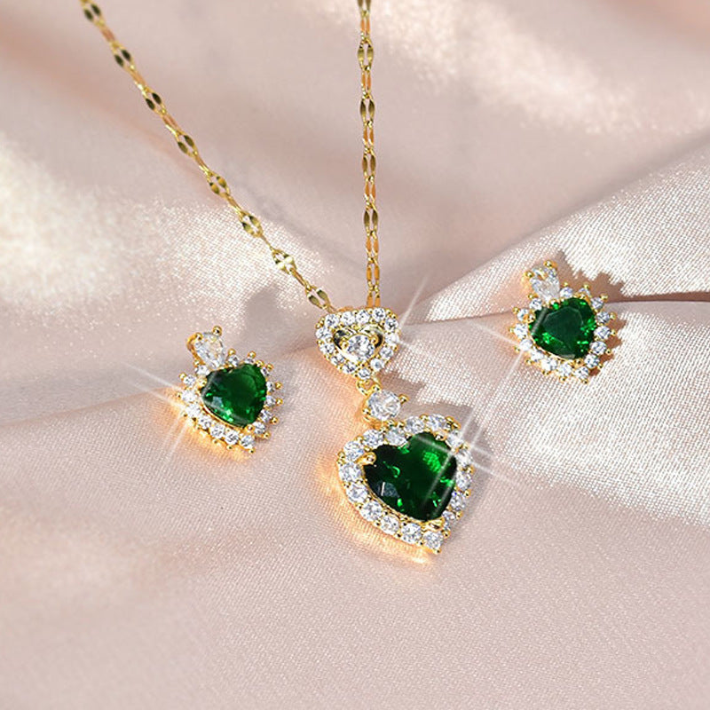 Women's Green Zircon Inlaid Design High-grade Love Titanium Steel No Necklace