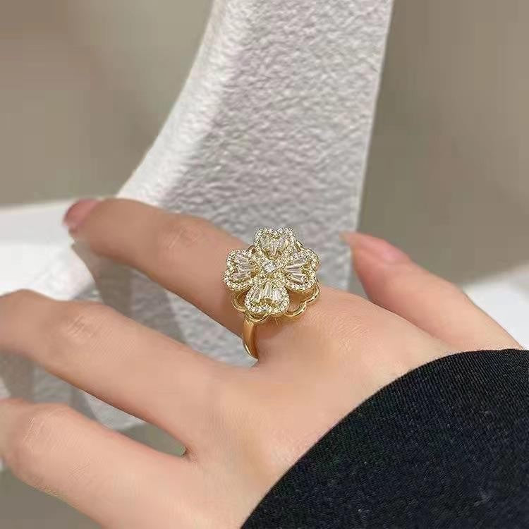 Rotatable Flower Female Niche Affordable Luxury Fashion Cold Wind Decompression Rings