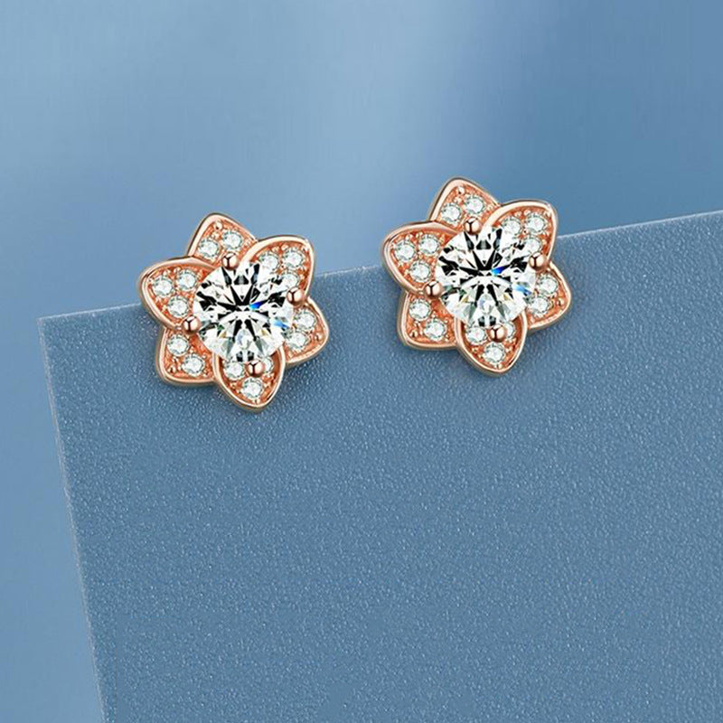 Women's Leaf Clover Ear Fashionable Versatile Niche Design Birthday Gift For Stud Earrings