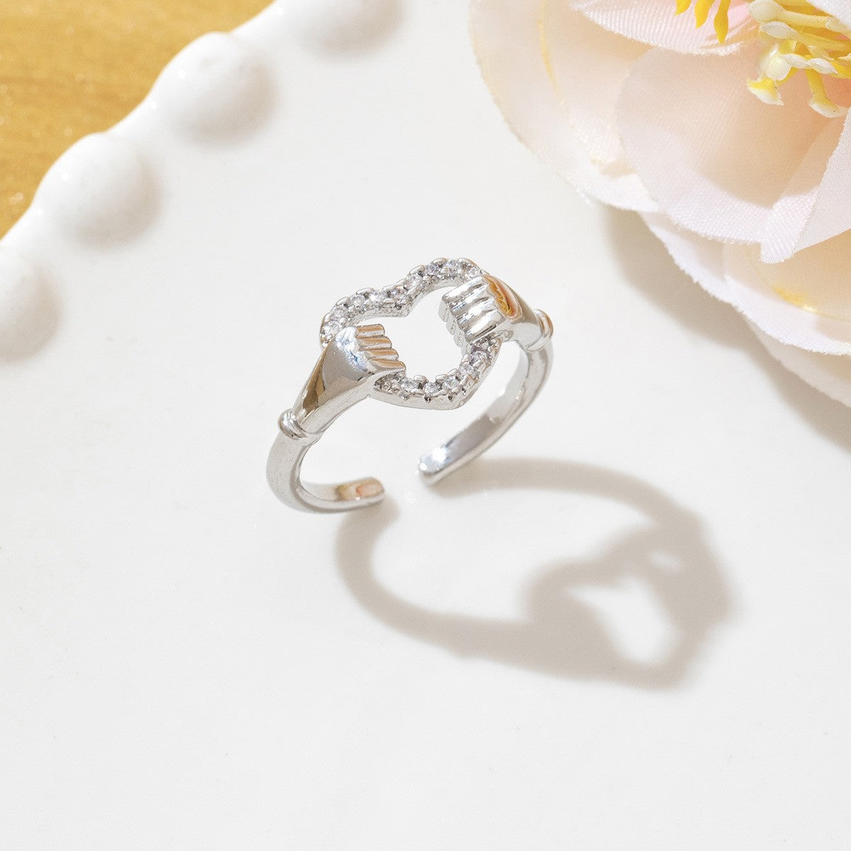 Temperament High Sense Loving Heart With Opening Adjustable Super Flash Ring