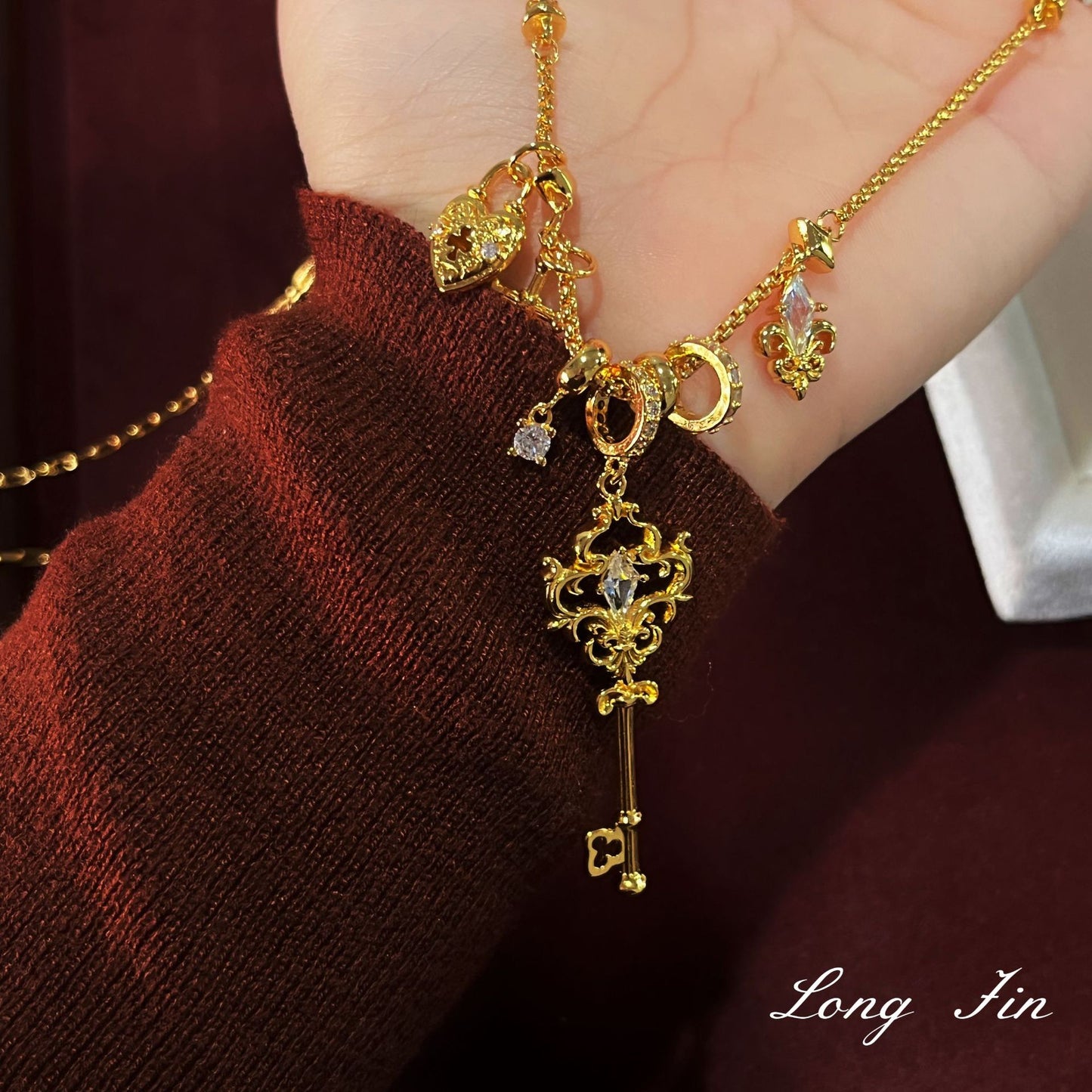 Women's Truncheon Flower-de-luce High Sense Light Luxury Minority Cover Rings