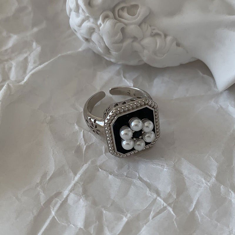 Flower Female Retro Personality Wide Face Geometric Open Hip Hop Rings