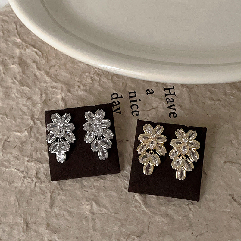 Women's Flower Tassel Light Luxury High-grade Exquisite Elegant Personalized Earrings