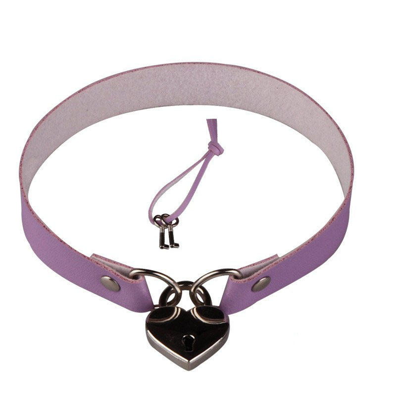 Simple Punk Sexy Bound Peach Heart Lock Necklaces