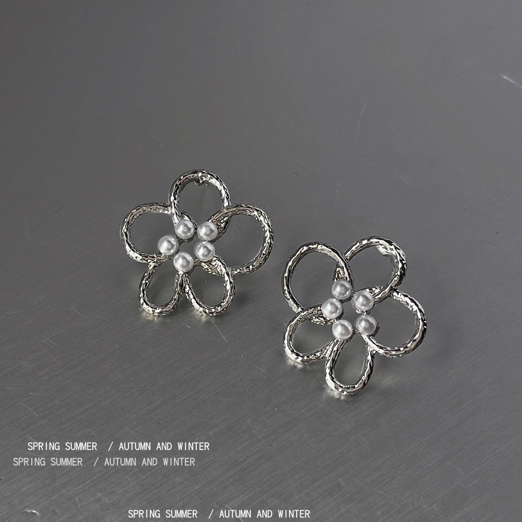 Sweet Cool Style Flower Pearl Simple Fashionable High-grade Floral Sier-plated Stud Earrings