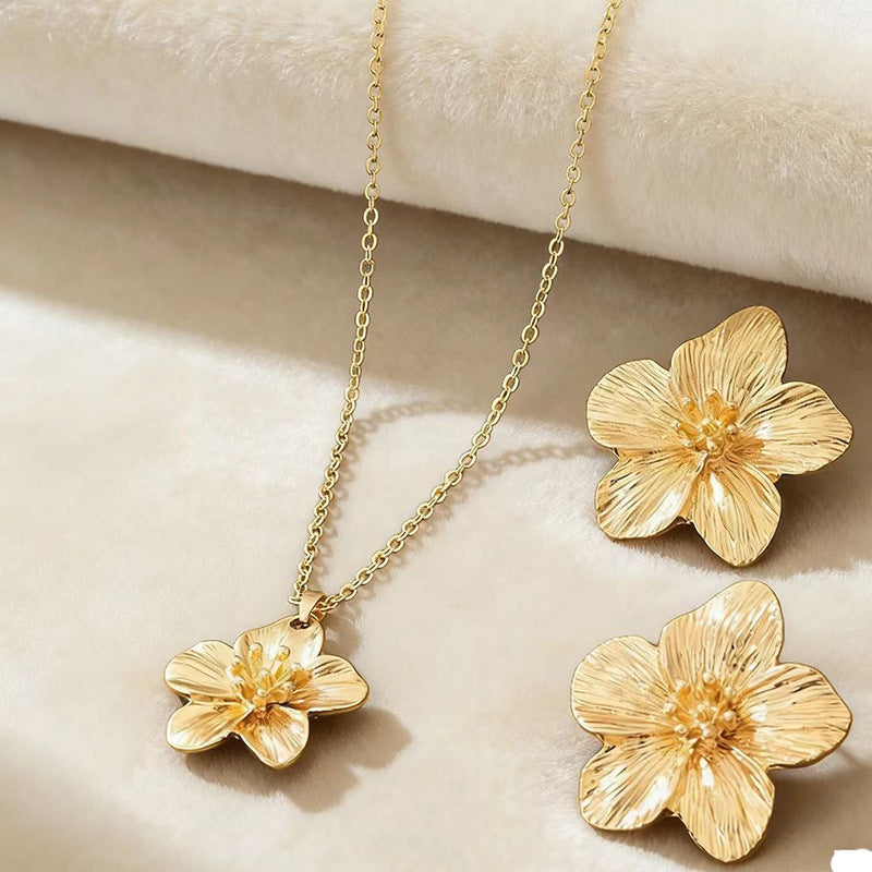 Light Luxury Golden Flower Suite Niche Jewelry Set