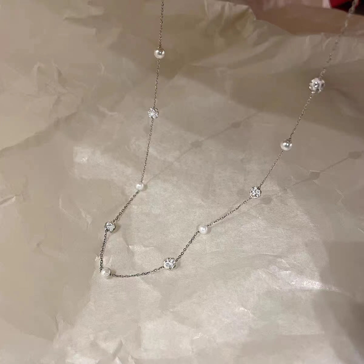 Women's No Fading Stringed Pearls Light Luxury Design Clavicle Chain Minority Necklace