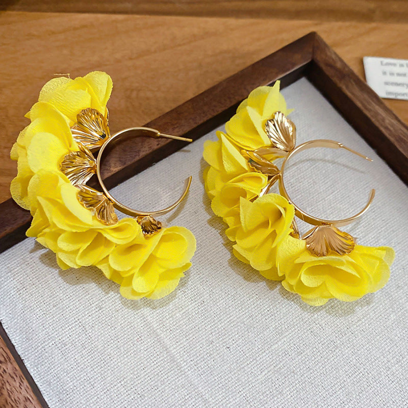 Women's Green Leaf Lily Yellow Series Tassel Light Luxury High-grade Sweet Rings