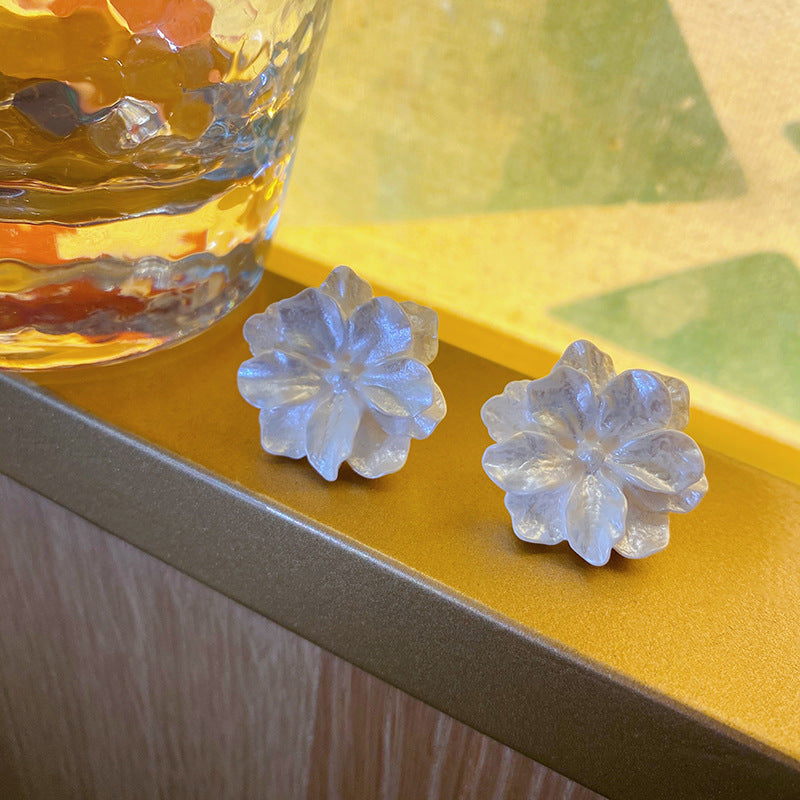 Special Offer White Flower Trendy Niche Stud Earrings