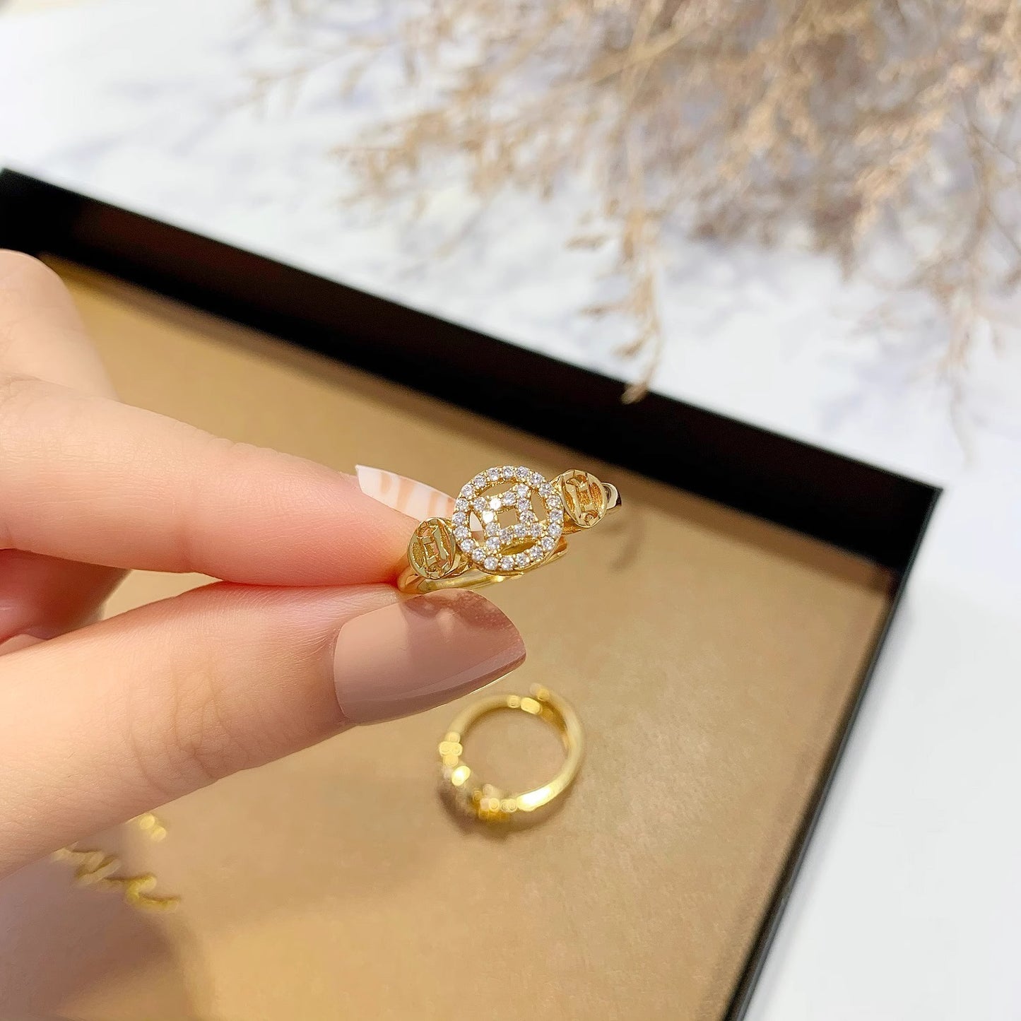 Micro Inlaid Zircon Coin High-grade Opening Ring