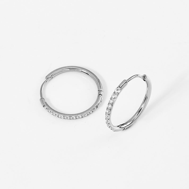 High Quality Carved Stainless Steel Studded With Zircon Titanium Earrings