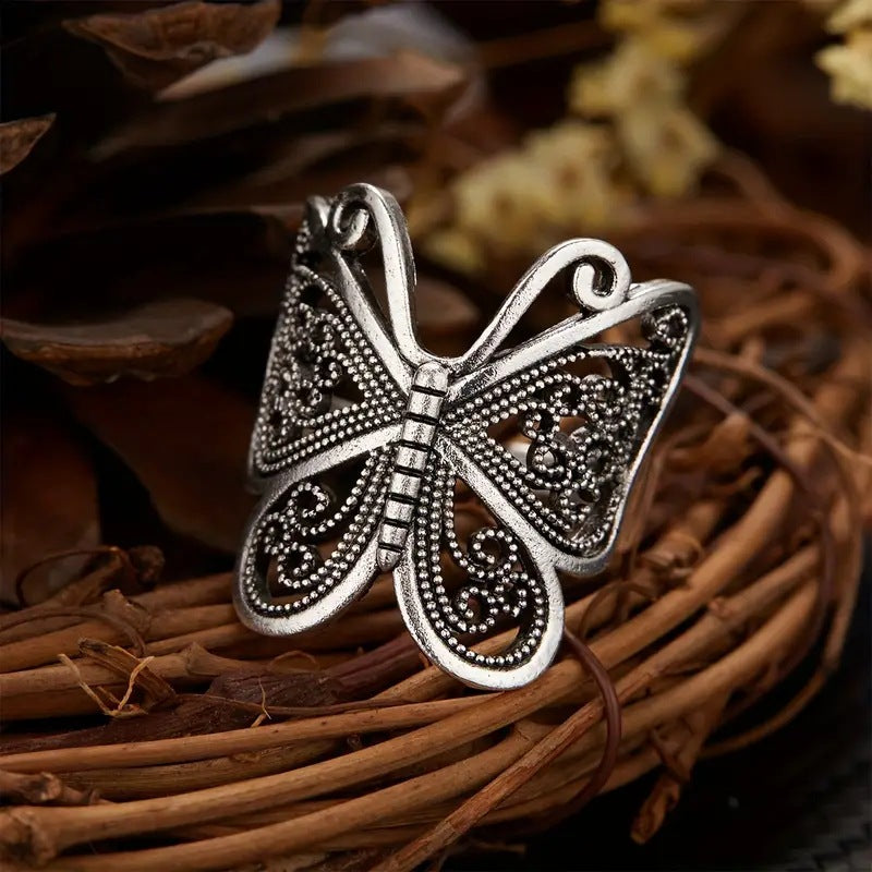 Coffee Billion Butterfly White Gold Color Hollow Retro Fashion Ring