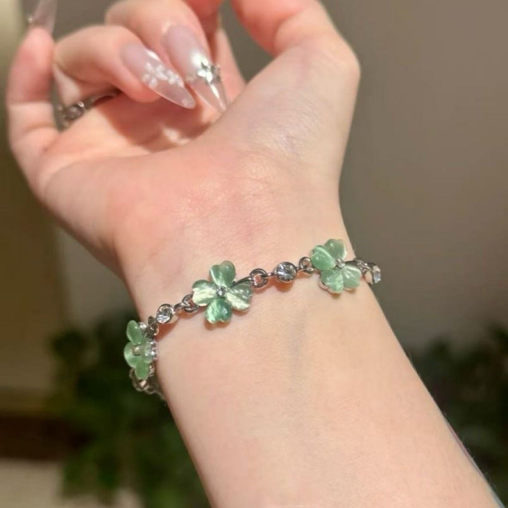 Summer Mori Style Fresh Clover Female Light Luxury Minority Design Bracelets