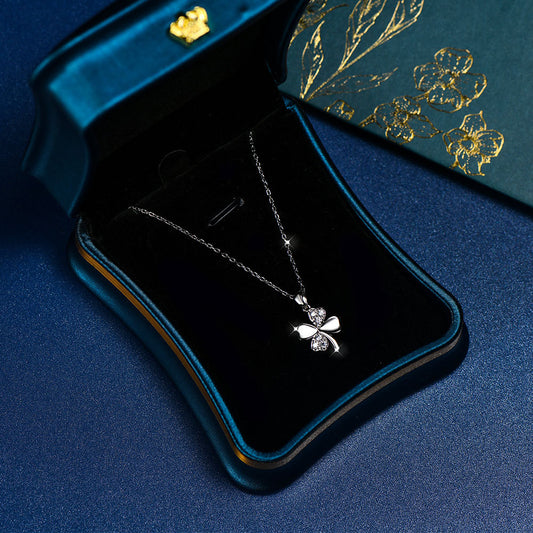 Women's Lucky Four-leaf Clover For Affordable Luxury Fashion Niche Necklaces
