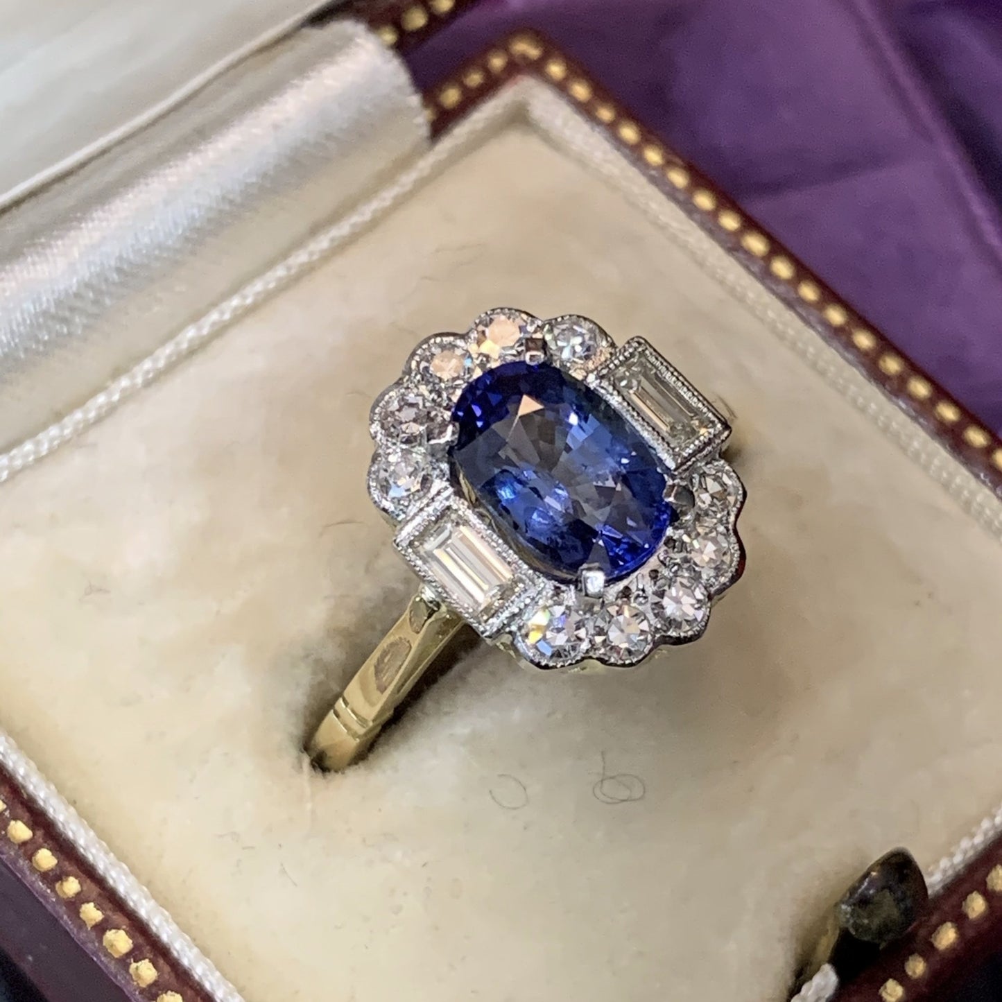 Glamorous Engagement Zircon Inlaid Fashion Alloy Rings