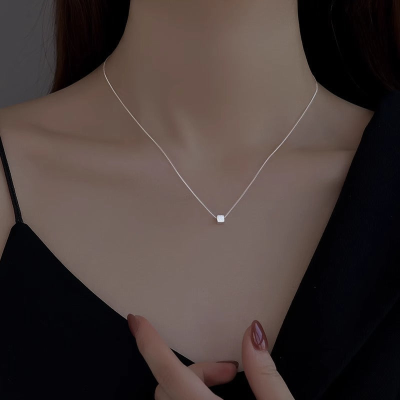 Women's Elegant Small Sugar Cube Fashion Personalized Commuter Necklaces