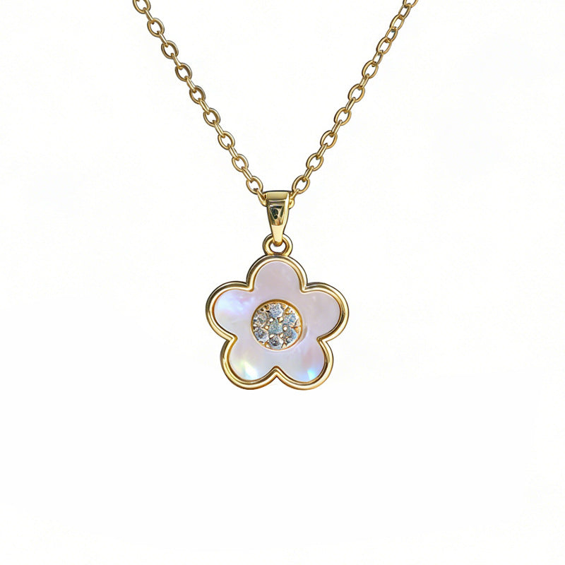 Women's Flower Everyday Joker Parthenocissus Grass Plum Color Retention Copper Necklace