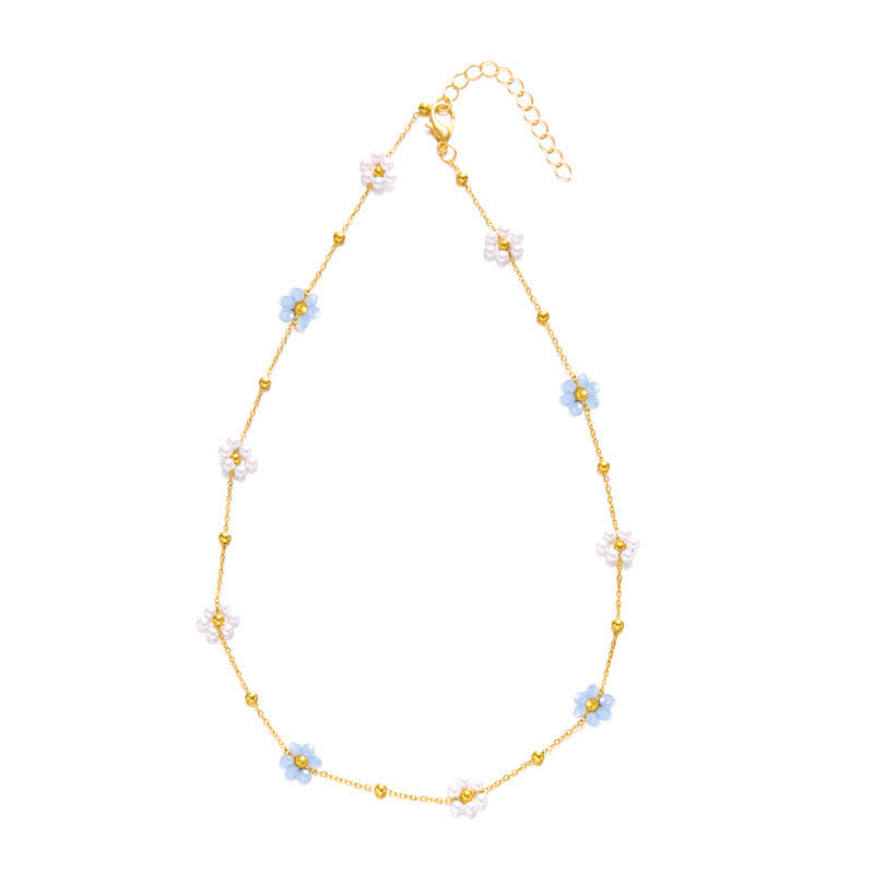 Women's High-grade Love Heart Flowers Beaded Small Flower Necklaces