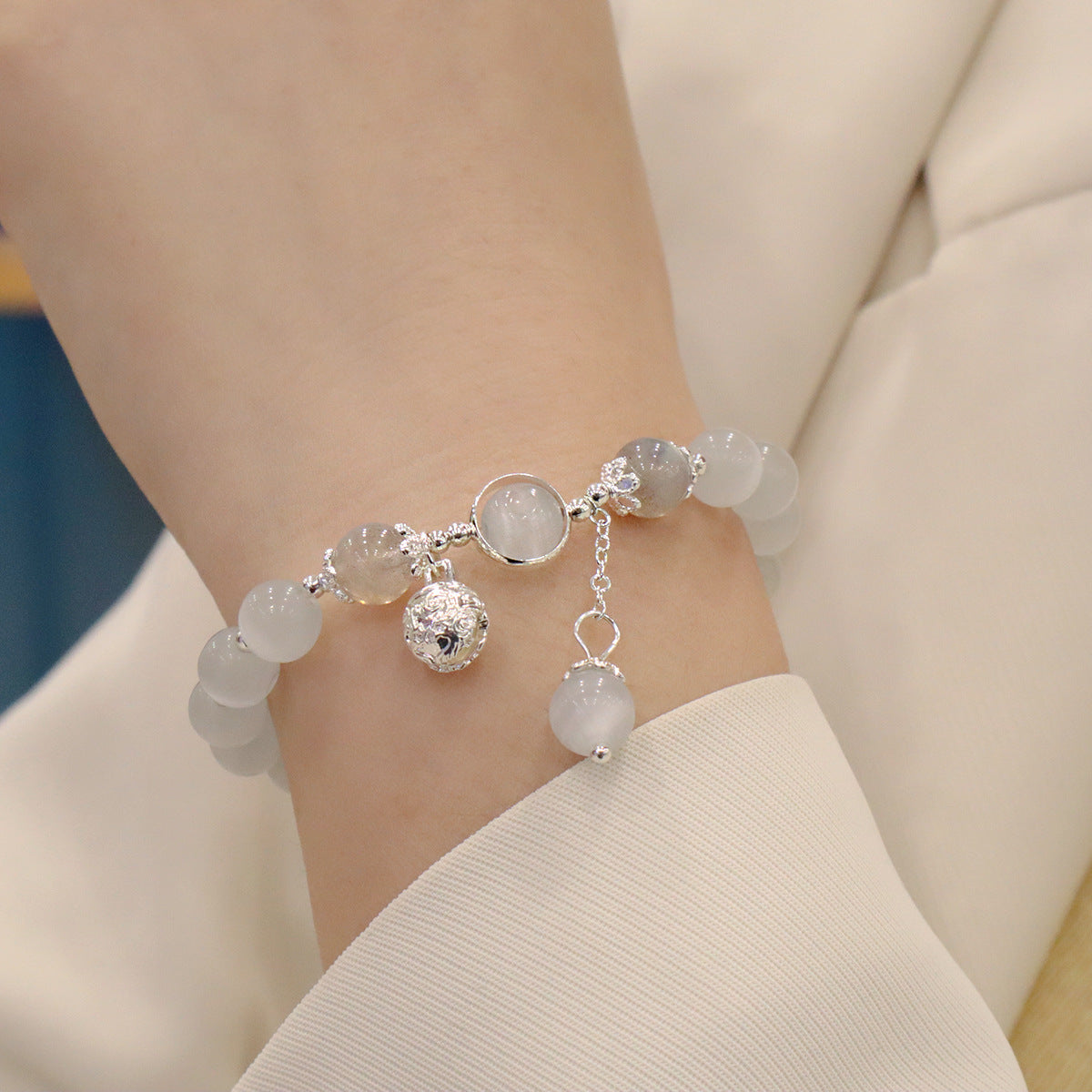 Chinese Sweet Fresh Natural Opal Gray Moonlight Graceful Trendy Bracelet