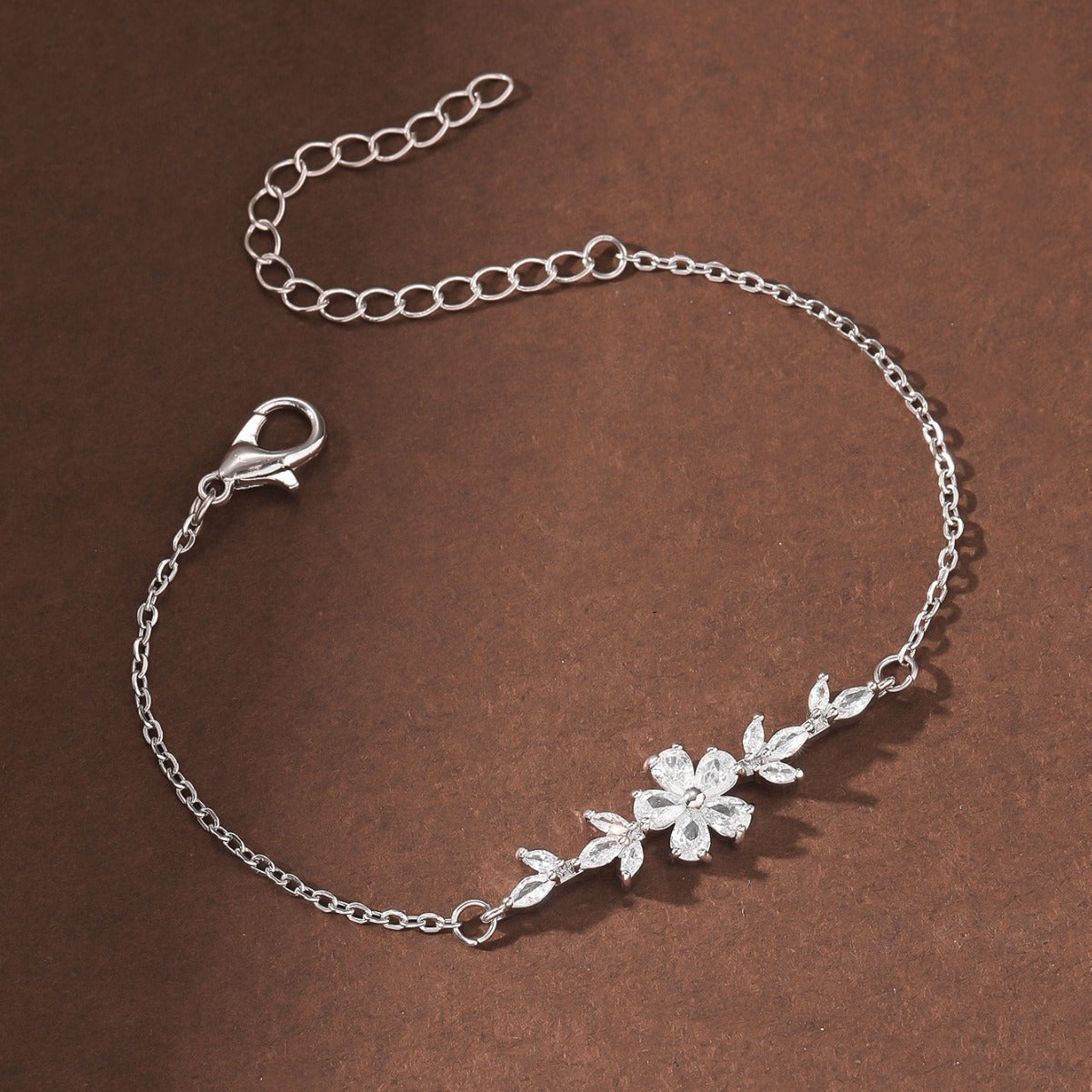 Diamond Flower Leaf Niche Temperament Simple Affordable Luxury Fashion Bracelet