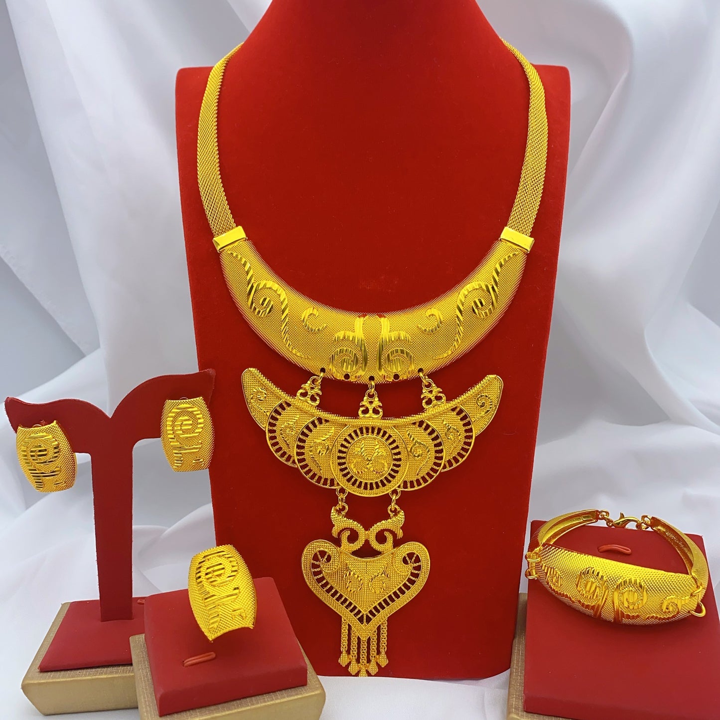Innovative New Women's Gold-plated Bridal Indian Rings