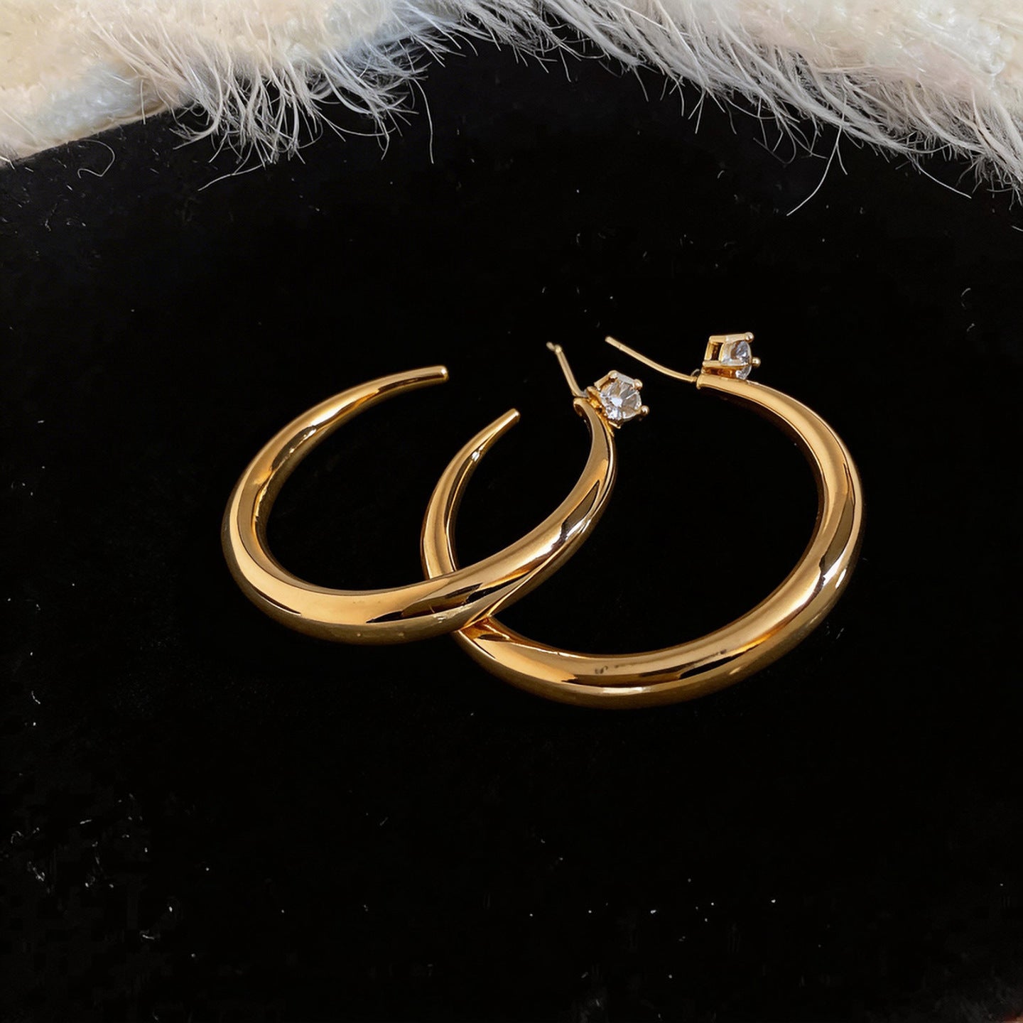 Electroplated Sier Needle Zircon Round Stylish Simple Style Light Luxury Earrings