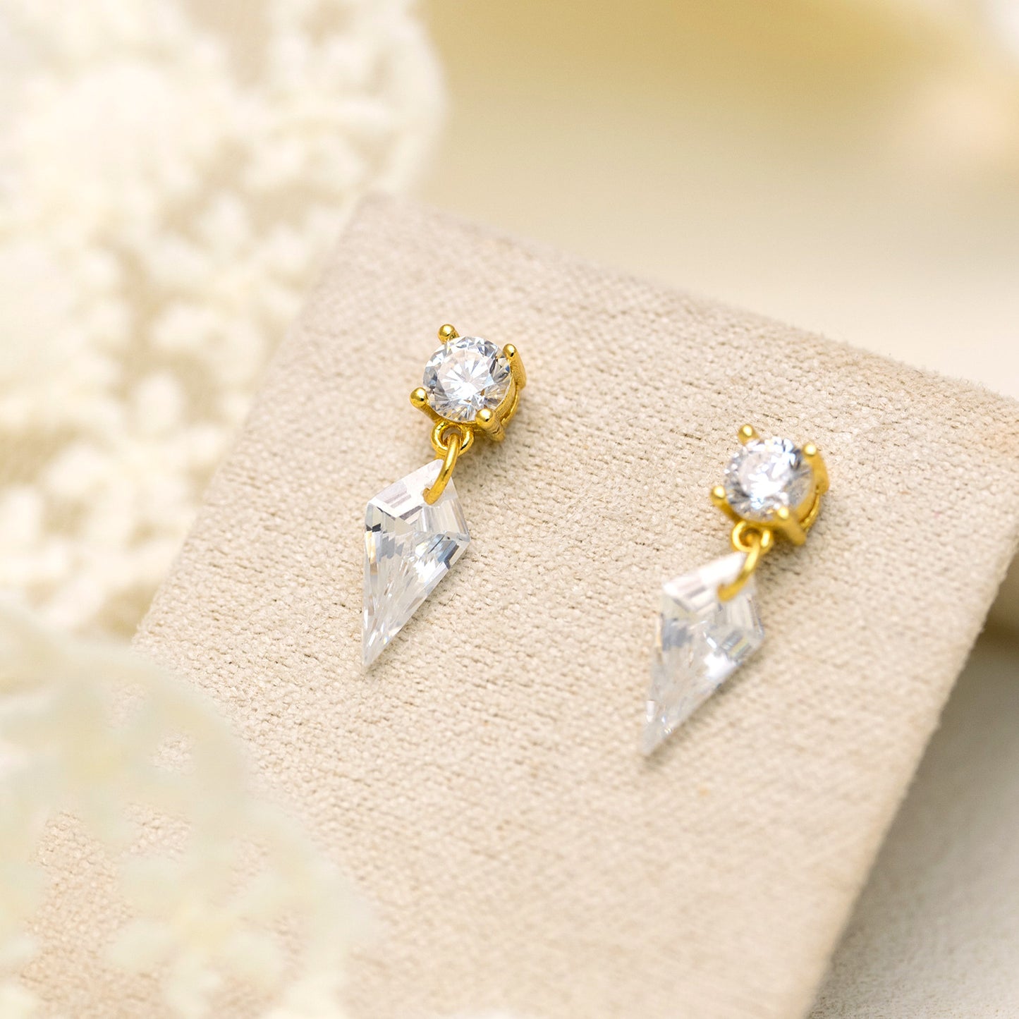 Flash Diamond Fringed Zircon Female Minority Simple Temperament Cold Feeling Stud Earrings