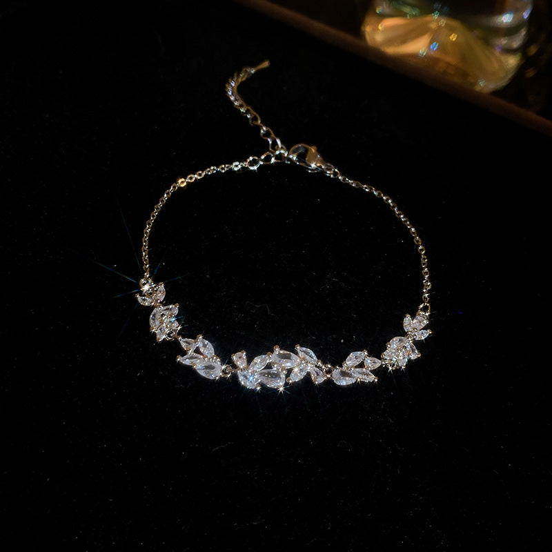 Women's Austrian Bright Gem Flower Light Luxury High-grade Court Style Fashion Bracelets