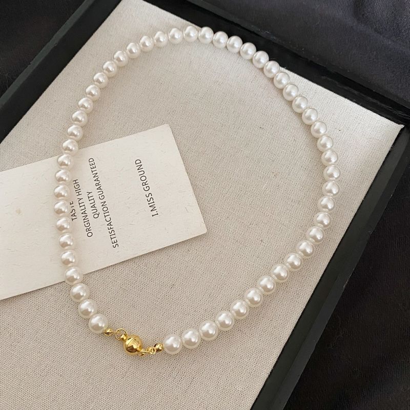 Pearl Twin Clavicle Chain Light Luxury Necklaces