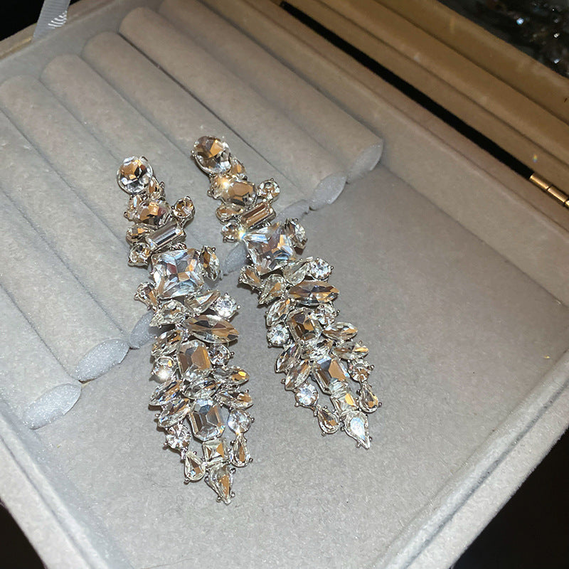 Women's Style Banquet Luxury Geometric Water Drop Light High-grade Party Earrings