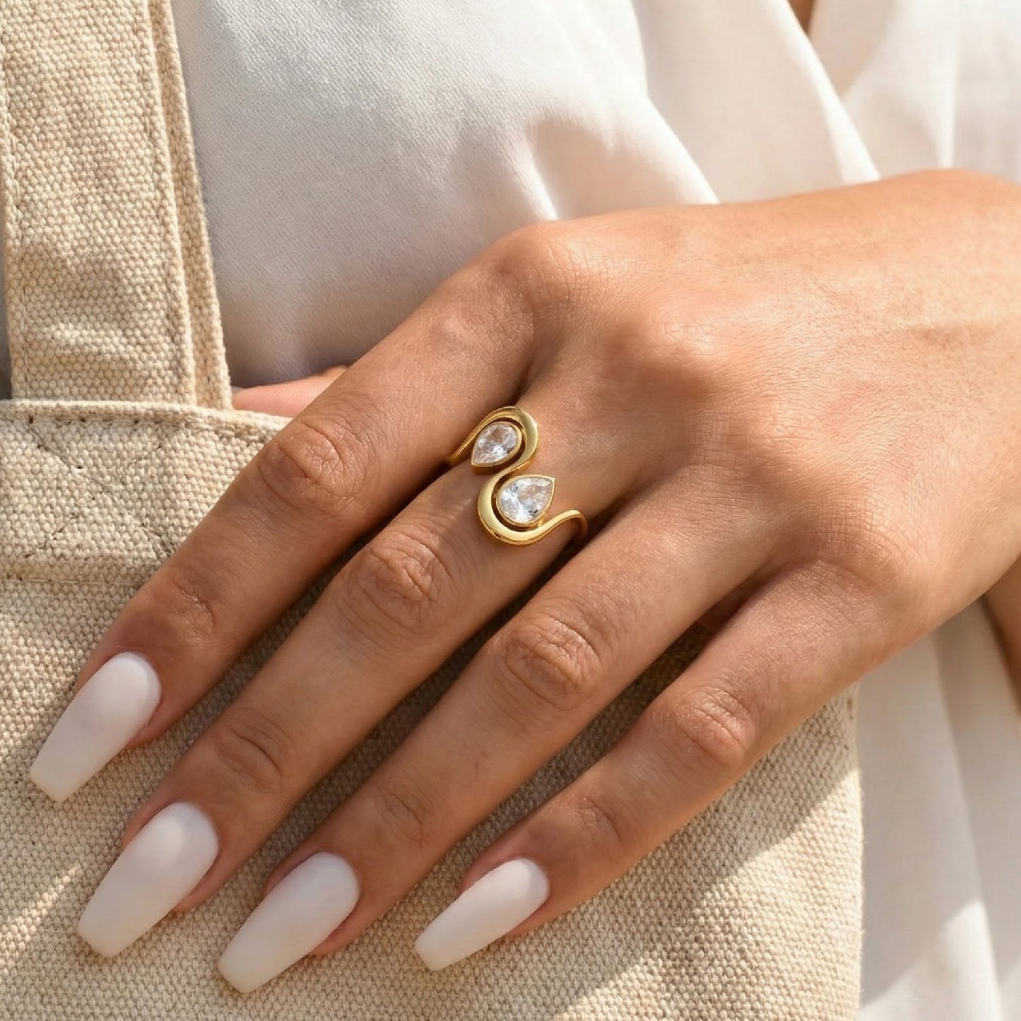 Design Double Water Drop Zircon Gold Hollow Out Bezel Ring