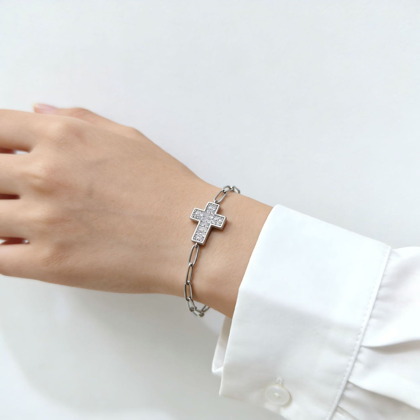 Women's Copper Zircon Handmade High Luxury Cross No Stainless Steel Design Bracelets