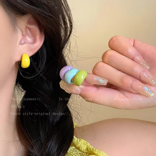 Women's Candy Color Dopamine Letter Shaped For Simple Light Luxury Minority Stud Earrings