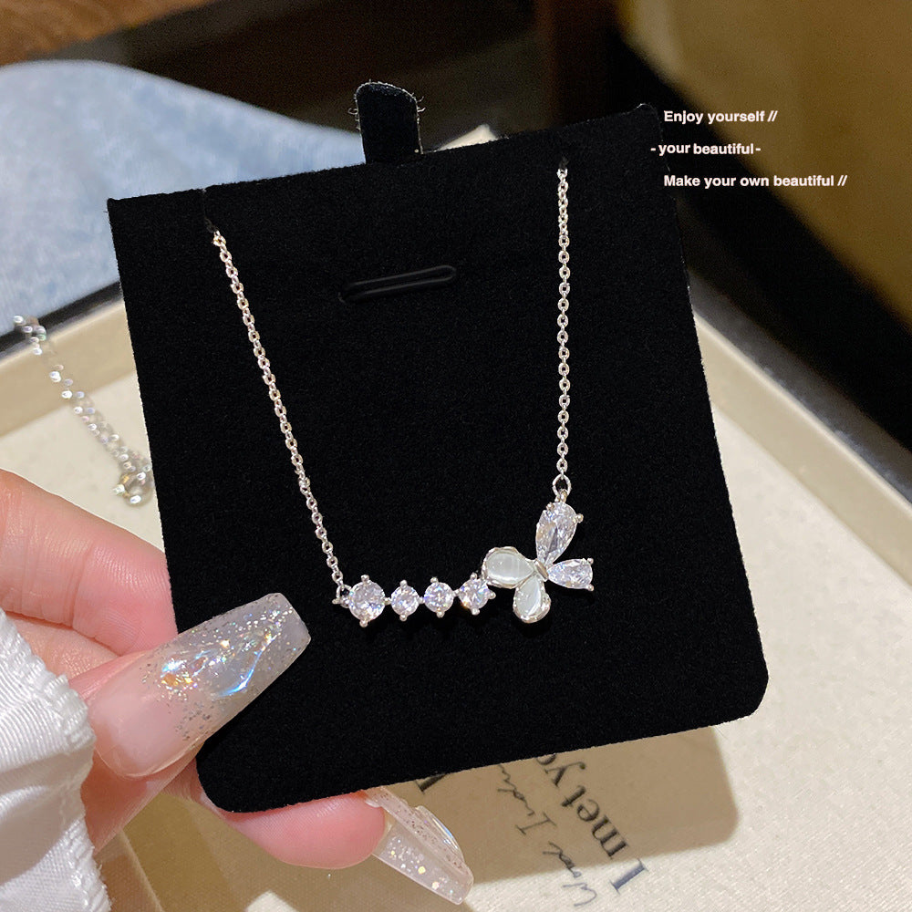 Women's Wild Butterfly Pearl Light Luxury Sweet Necklace