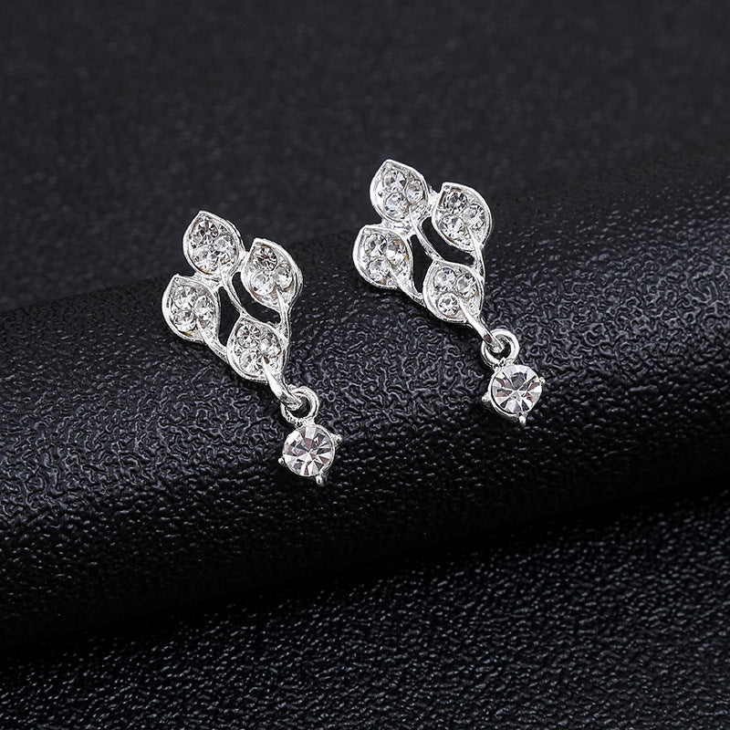 Women's Style Personality Pearl Suite Fashion Temperament Alloy Electroplated Bride Jewelry Set
