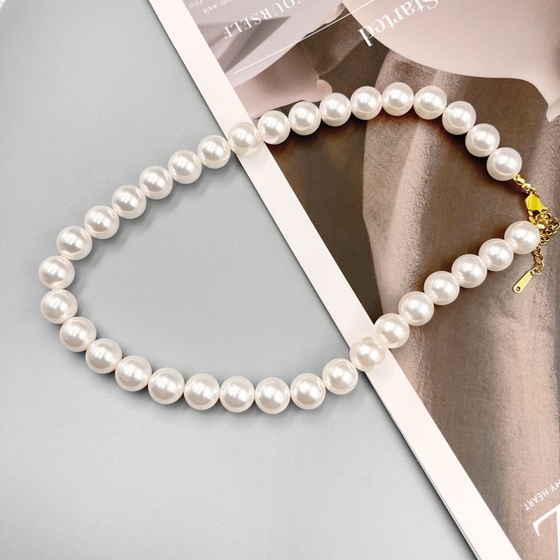 Women's Pearl Retro Affordable Luxury Fashion Trendy Clavicle Necklaces