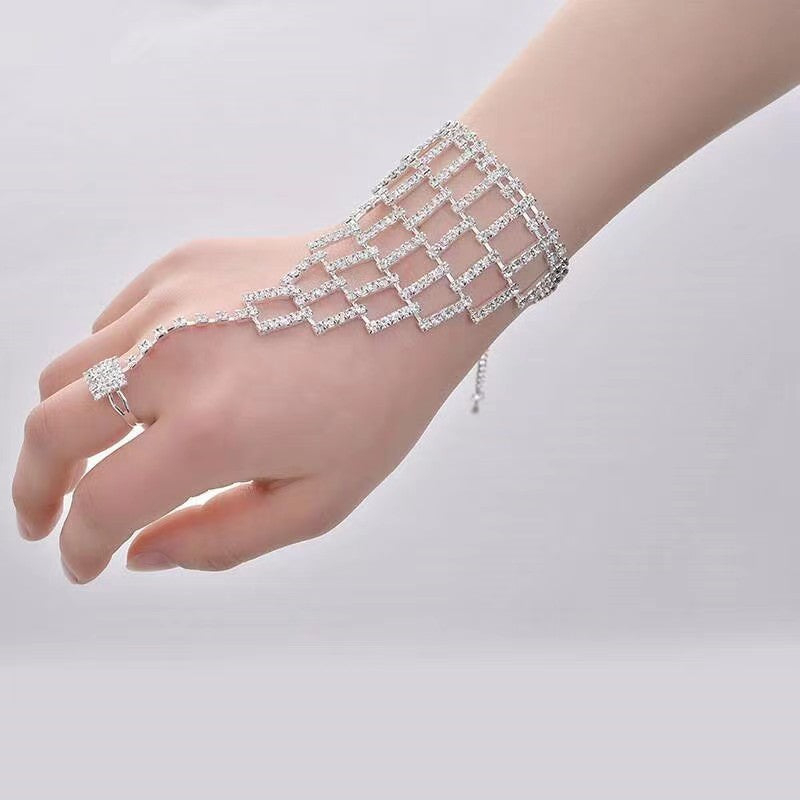 Women's Fashion Diamond Integrated Chain Latin Dance Finger Bracelets