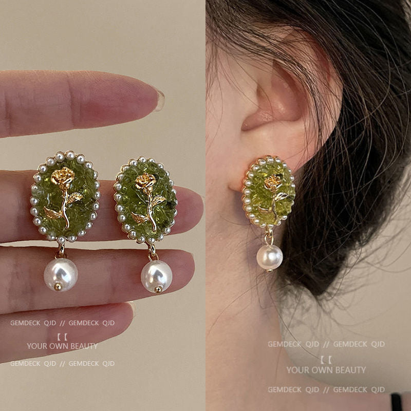 Green Ear Super Hot Premium Niche Earrings