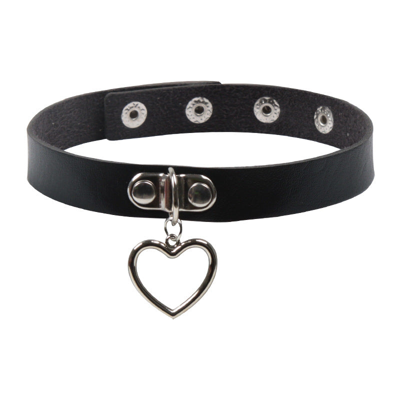 Soft Leather Love Heart Shaped Female Neckband Clavicle Necklaces
