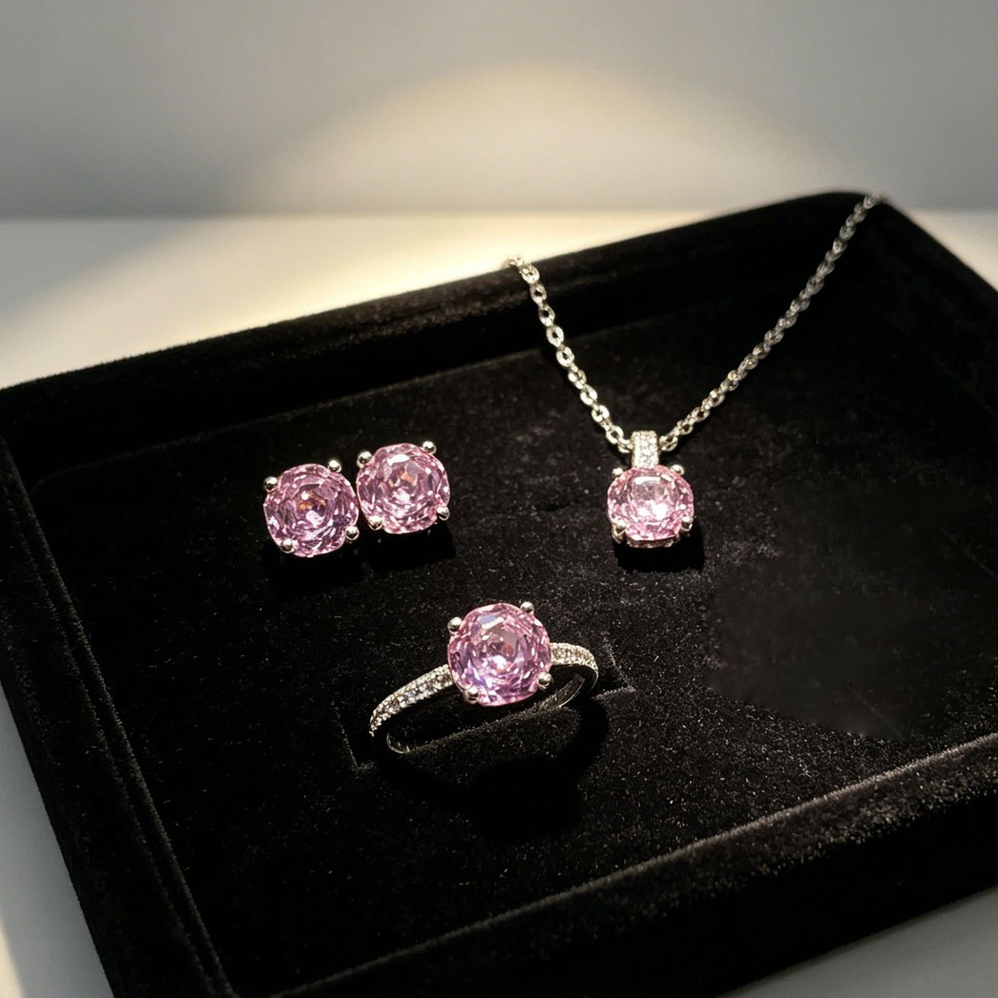 Pink Micro Inlaid Zircon Female Light Luxury Rings