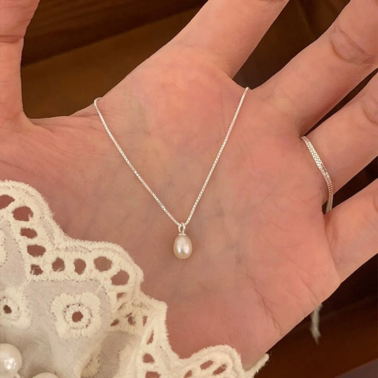 Women's Oval Pearl Everyday Joker Exquisite Clavicle Chain Light Luxury Necklace