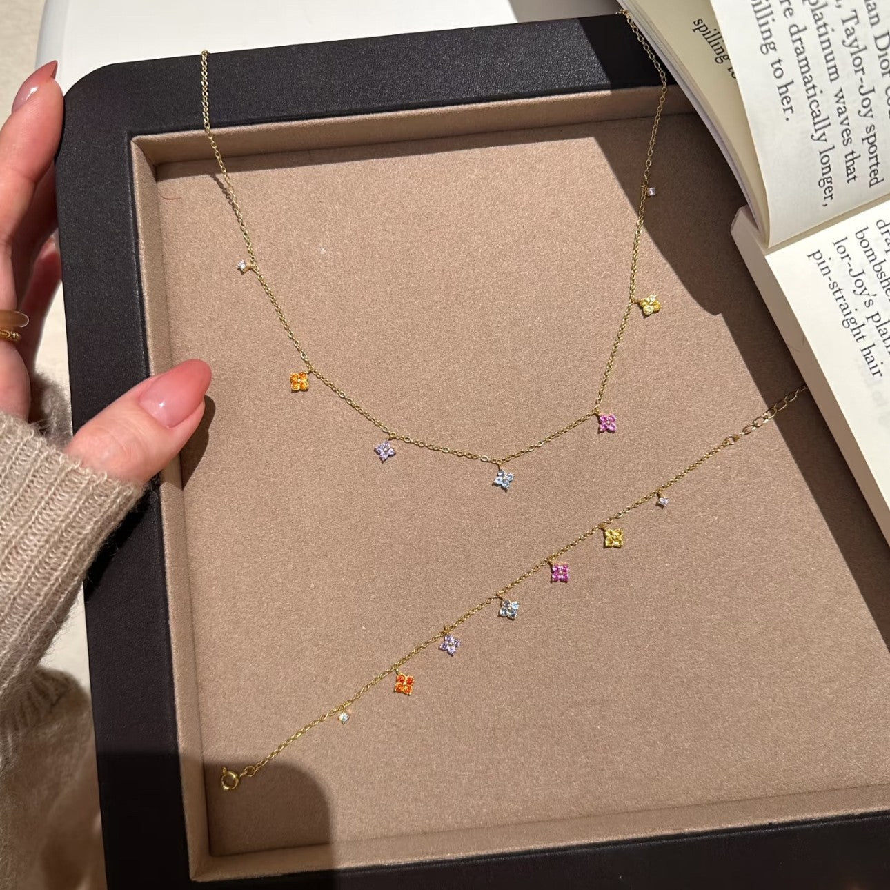 Women's Dopamine Color Zircon Clover High-grade Four-leaf Flower Sweet Clavicle Chain Necklaces